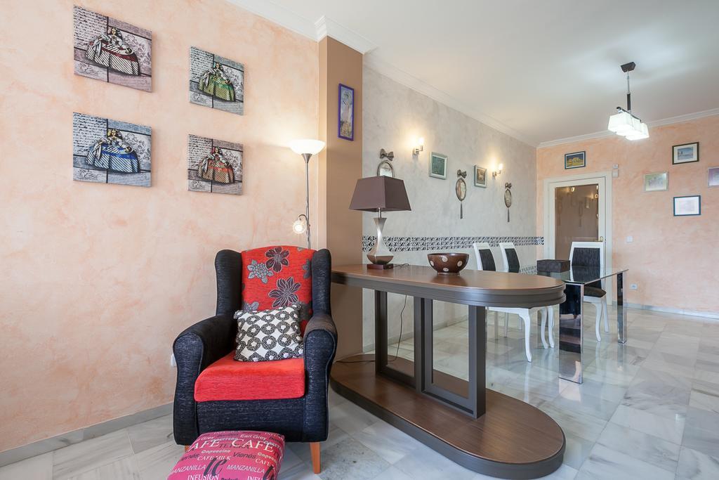 Sevillahome - Bonito Piso Junto Al Rio Appartement